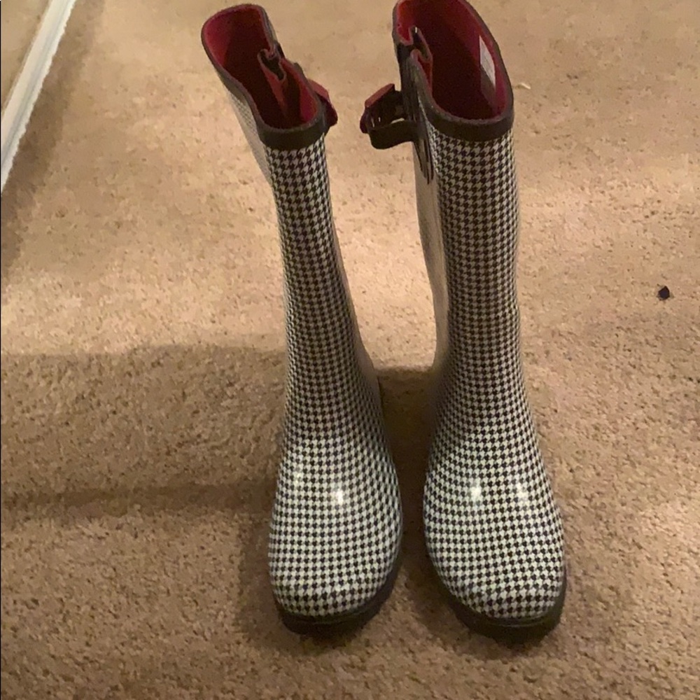 Rain boots